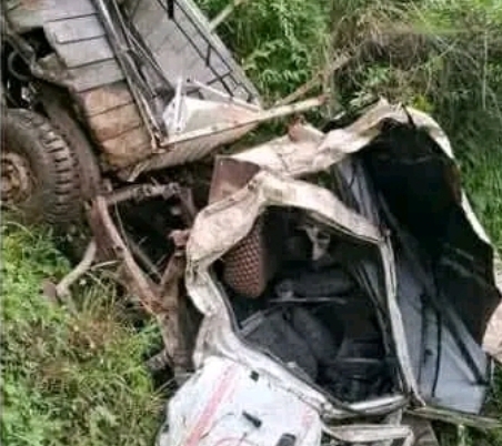 डडेल्धुरामा जिप दुर्घटना, ४ जनाको मृत्यु, ५ घाइते