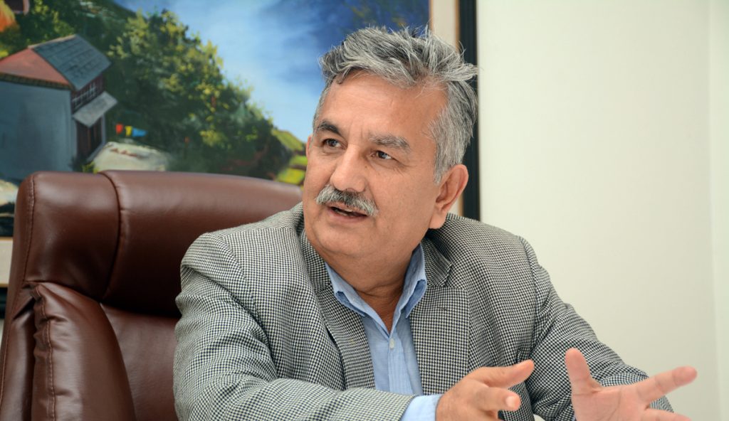 ओलीको जवाफप्रति एमाले उपाध्यक्ष पाण्डेको प्रश्न — गोली कसले चलायो थाहा छैन भन्न मिल्दैन