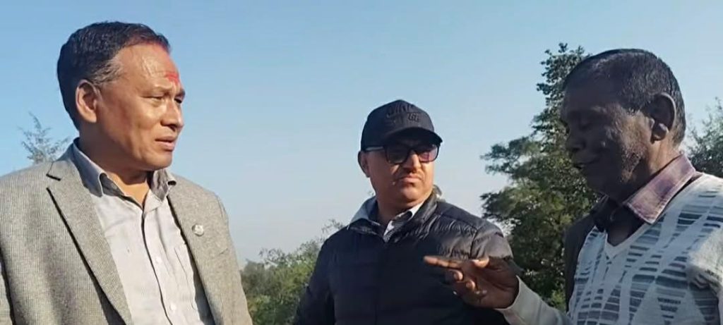 निर्धारित म्यादमा काम नपुर्‍याउने ठेकेदारसँग सम्झौता खारेज गरिन्छ : मन्त्री घिसिङ