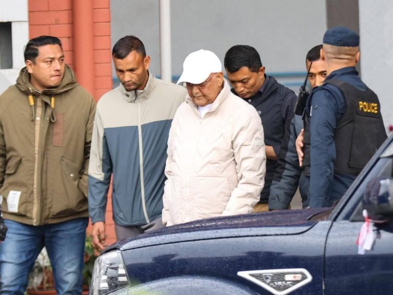 ओलीलाई तत्काल रिहा गर्न सर्वोच्चको अस्वीकार, सरकारलाई कारण देखाउ आदेश